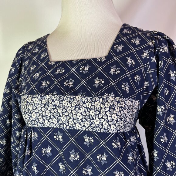 Vintage 1970s Nancy B Blue Floral Minidress Long Sleeves *Flaw - Picture 9 of 16